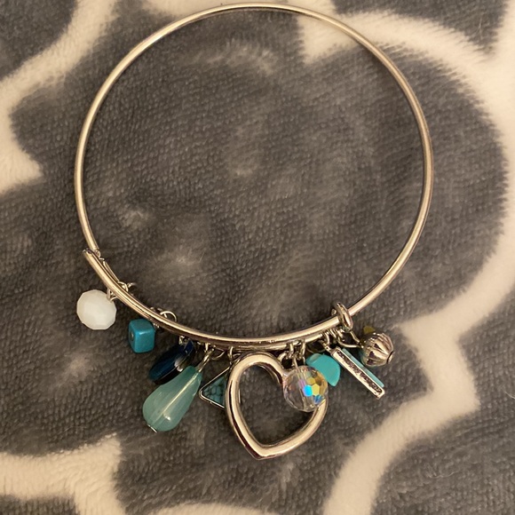 NEW slide bracelet in silver metal with a heart & real turquoise stones - Picture 2 of 5